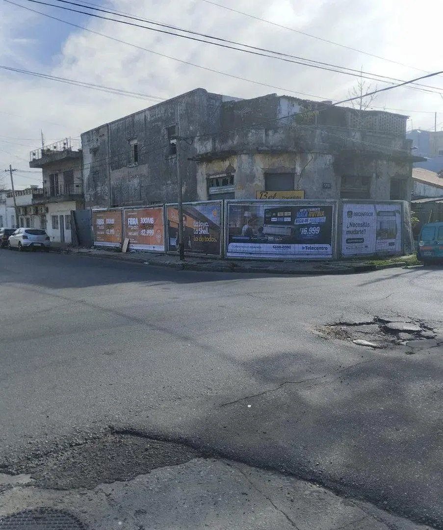 VENTA ESQUINA A DEMOLER IDEAL INVERSION DESARROLLO 3
