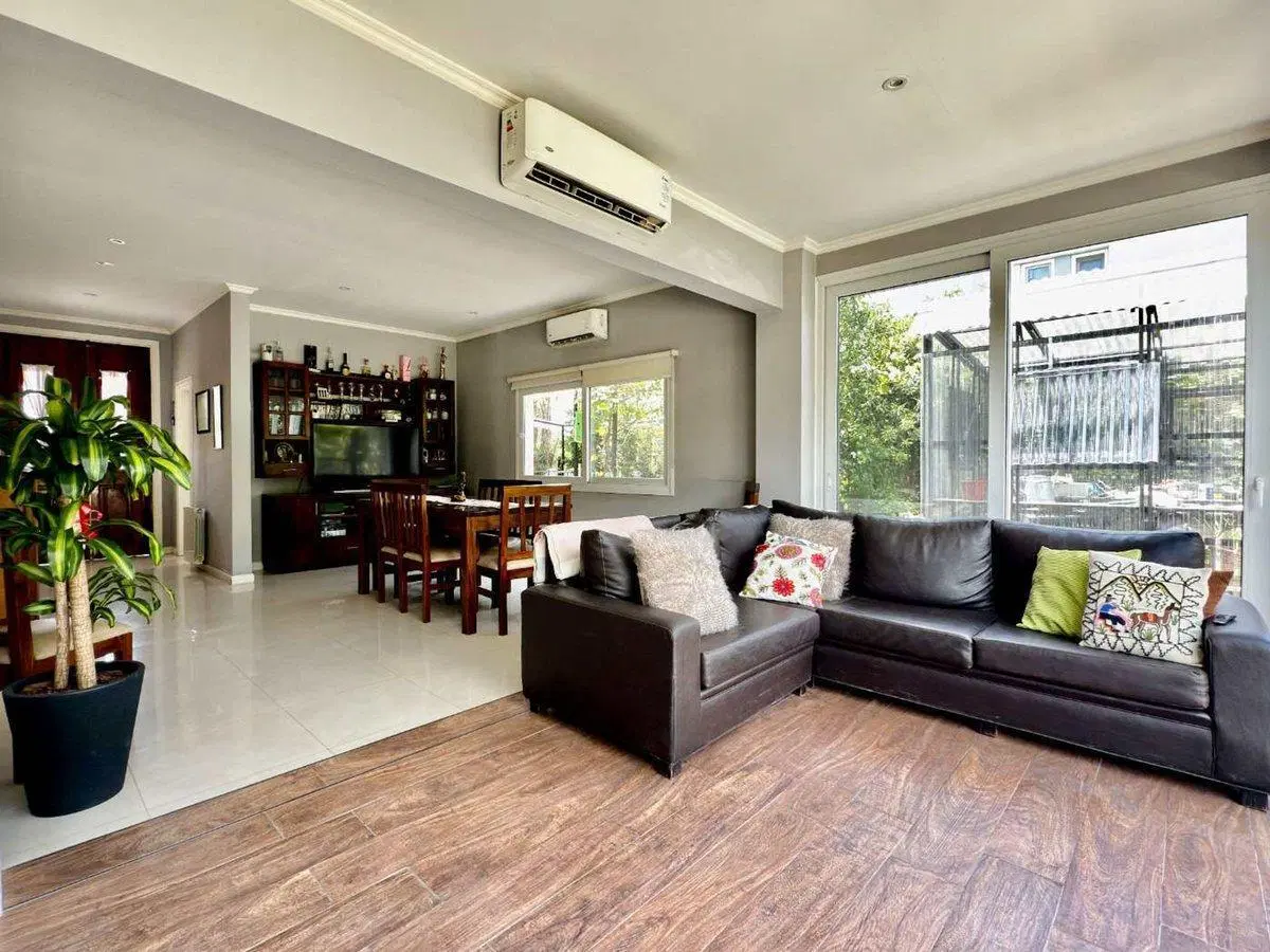 VENTA CASA 6 AMB ADROGUE 4