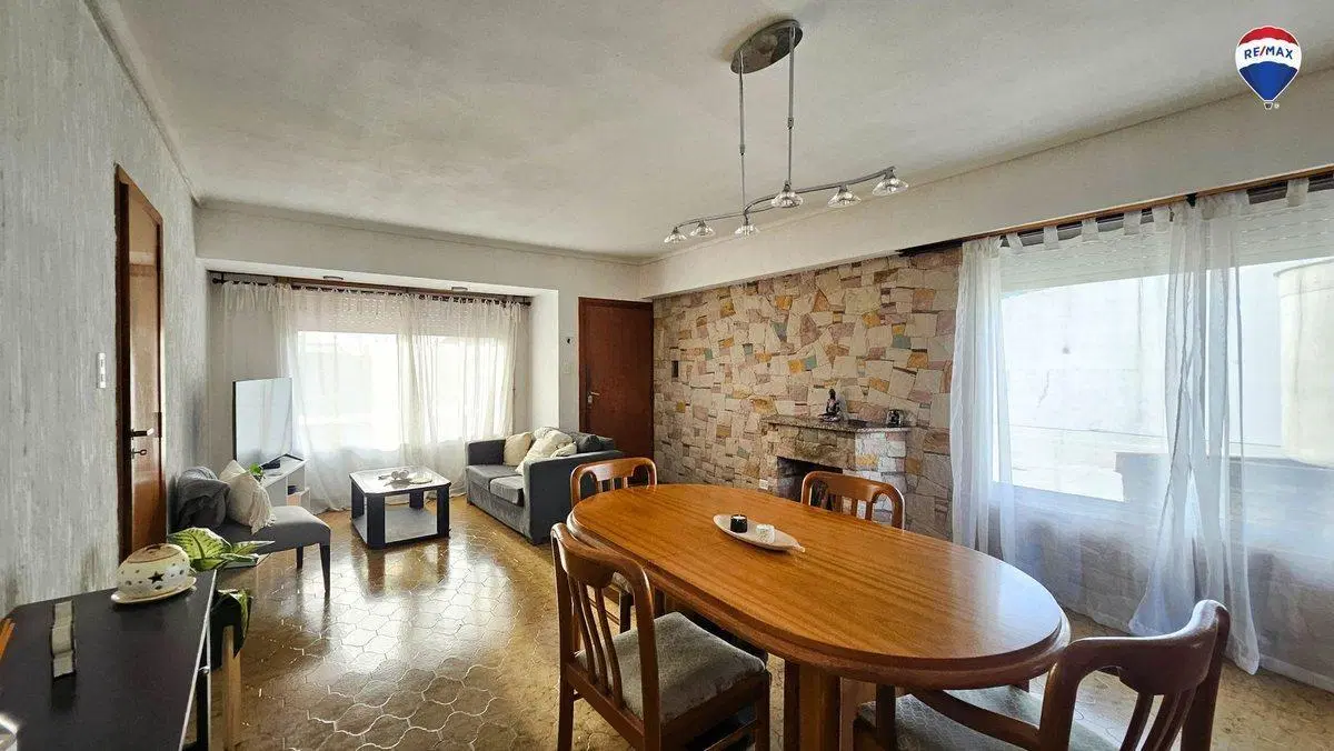 VENTA MULTIFAMILIAR 3 CASAS 3 AMBIENTES C/U BERNAL 2