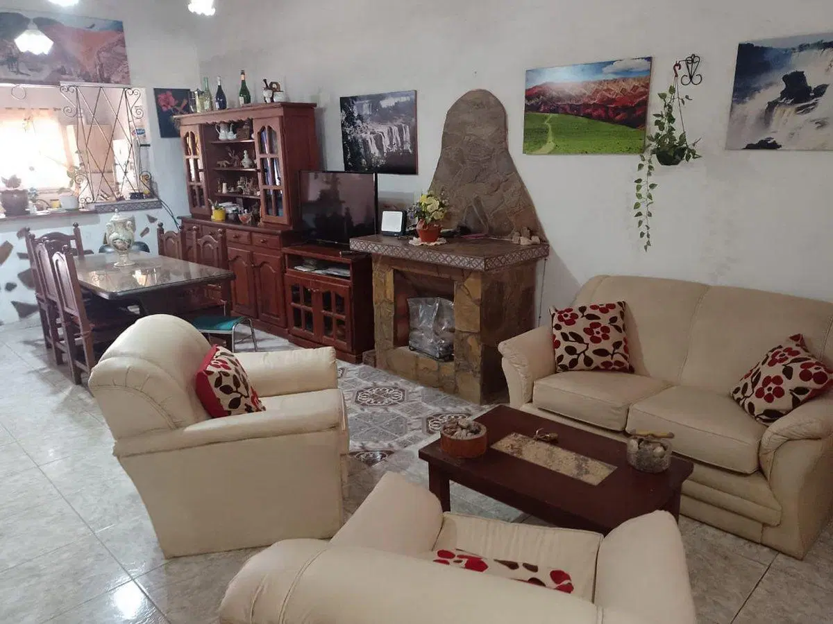 CASA 4 AMBIENTE CON JARDIN EN VENTA EN EZPELETA 8