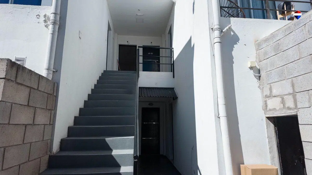 VENTA DPTO 2 AMBIENTES BERAZATEGUI. OPC COCHERA 8