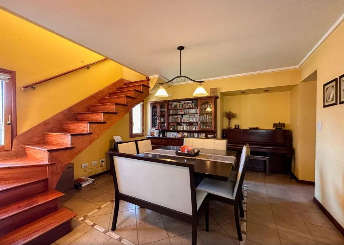 VENTA DE CASA QUINTA 7 AMBIENTES F.VARELA 3