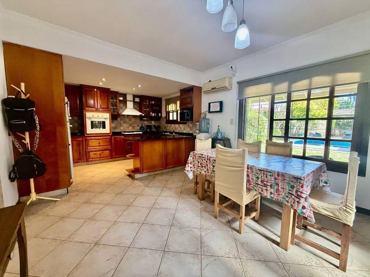CASA VENTA 5 AMB BURZACO 4