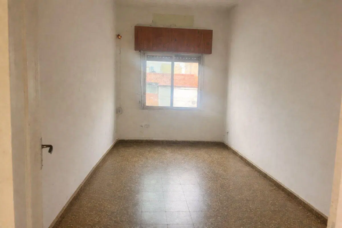 Venta departamento de 3 ambientes en Crucesita. 3