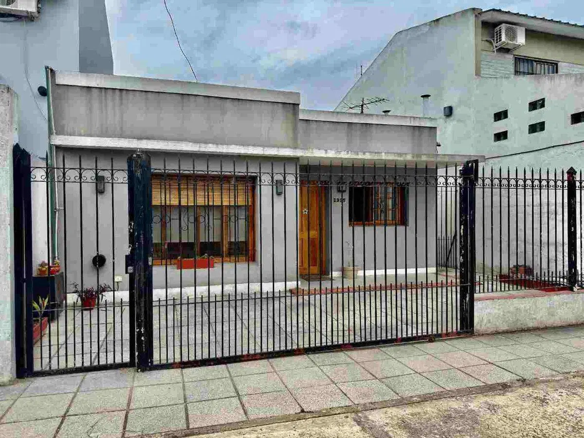 VENTA CASA 4 AMB JOSE MARMOL 5