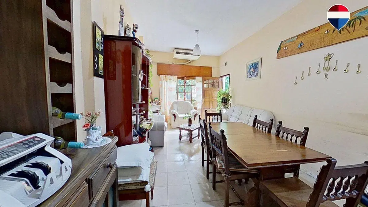 CASA MULTIFAMILIAR EN VENTA C/ DEPÓSITO EN QUILMES 2