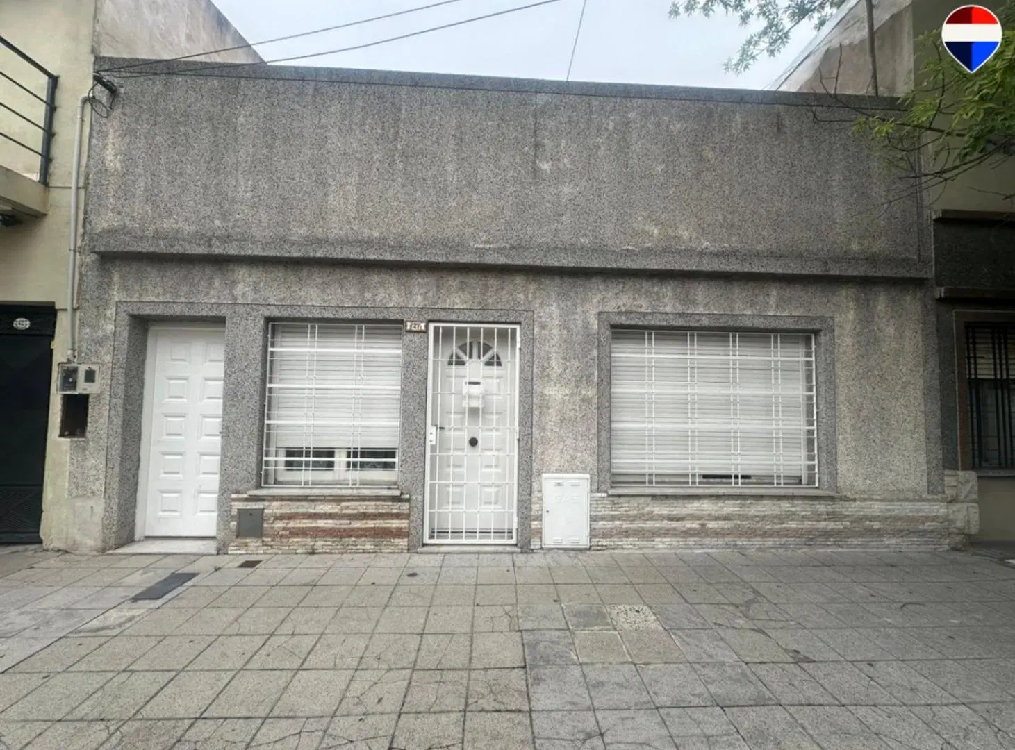VENTA CASA 3 AMBIENTES PATIO LANUS ESTE 2