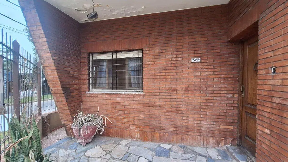 CASA 3 AMB, VENTA A REFACCIONAR CON PATIO, QUILMES 8