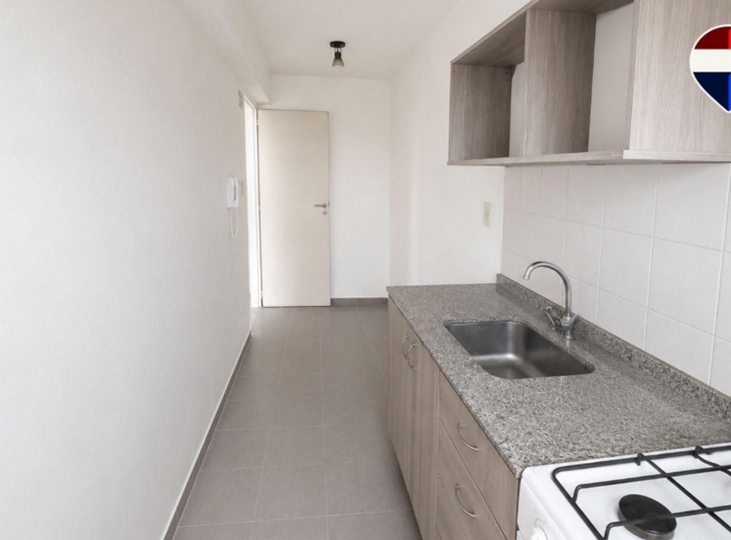 Foto de DEPARTAMENTO CON BALCON-COCHERA-LAUNDRY-TERRAZA, imagen 4
