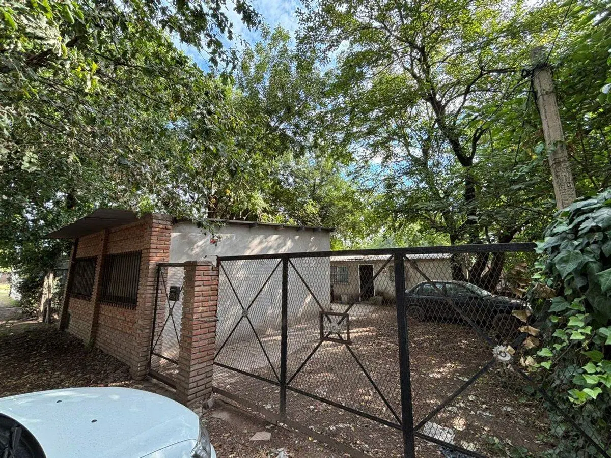 VENTA DE CASA 4 AMB CON LOCAL-COCHERA EN ALT BROWN 3