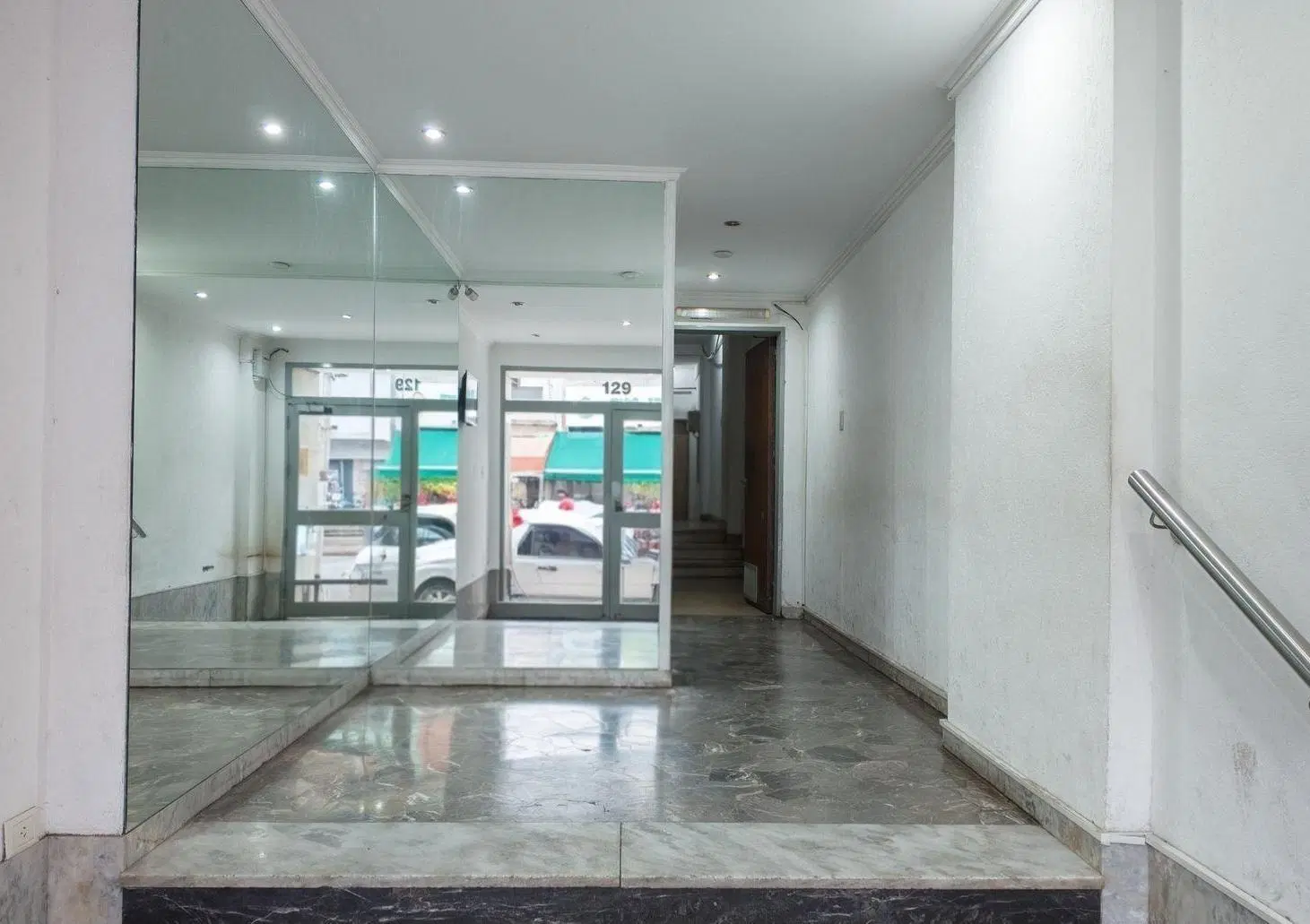 VENTA DPTO 2 AMBIENTES AVELLANEDA CENTRO 5