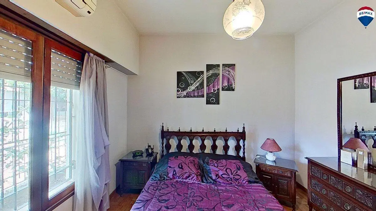 VENTA CASAS FCIO VARELA CENTRO CON PILETA 8