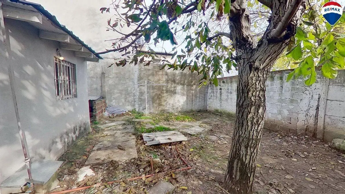 VENTA CASA 4 AMBIENTES CON PARQUE EZPELETA 3