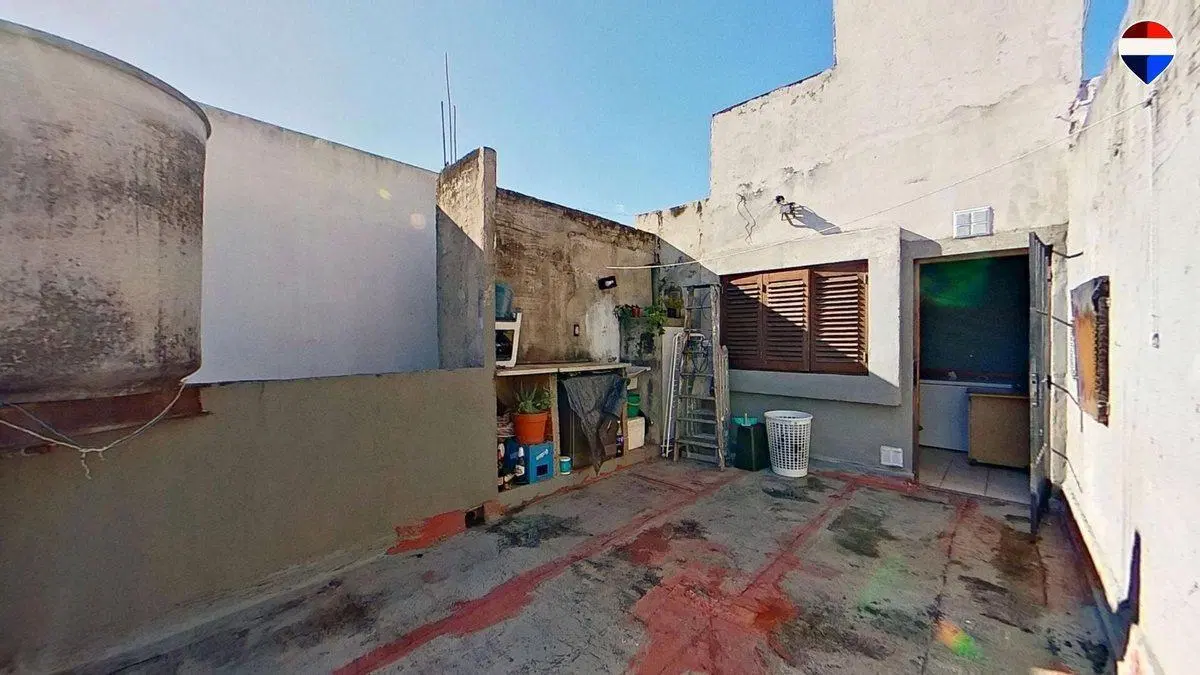 VENTA CASA MULTIFAMILIAR 7 AMB SARANDI 8