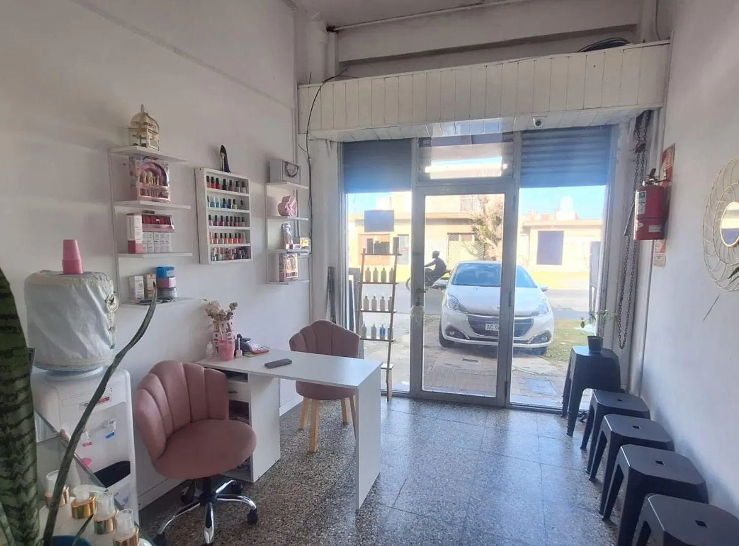 LOCAL 38m2  EN VENTA EN QUILMES OESTE 2