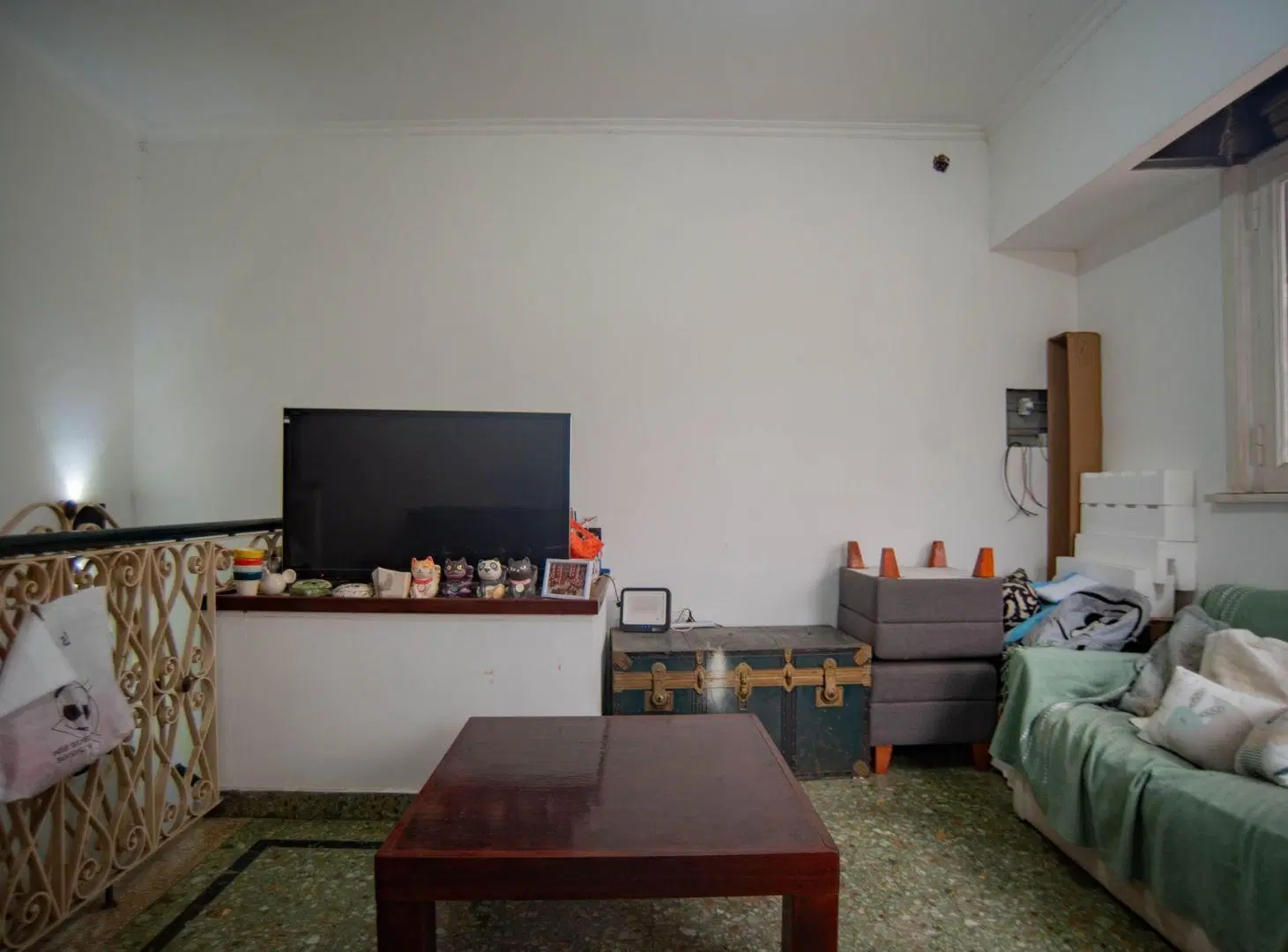VENTA CASA 7 AMBIENTES EN DON BOSCO CON PATIO 4