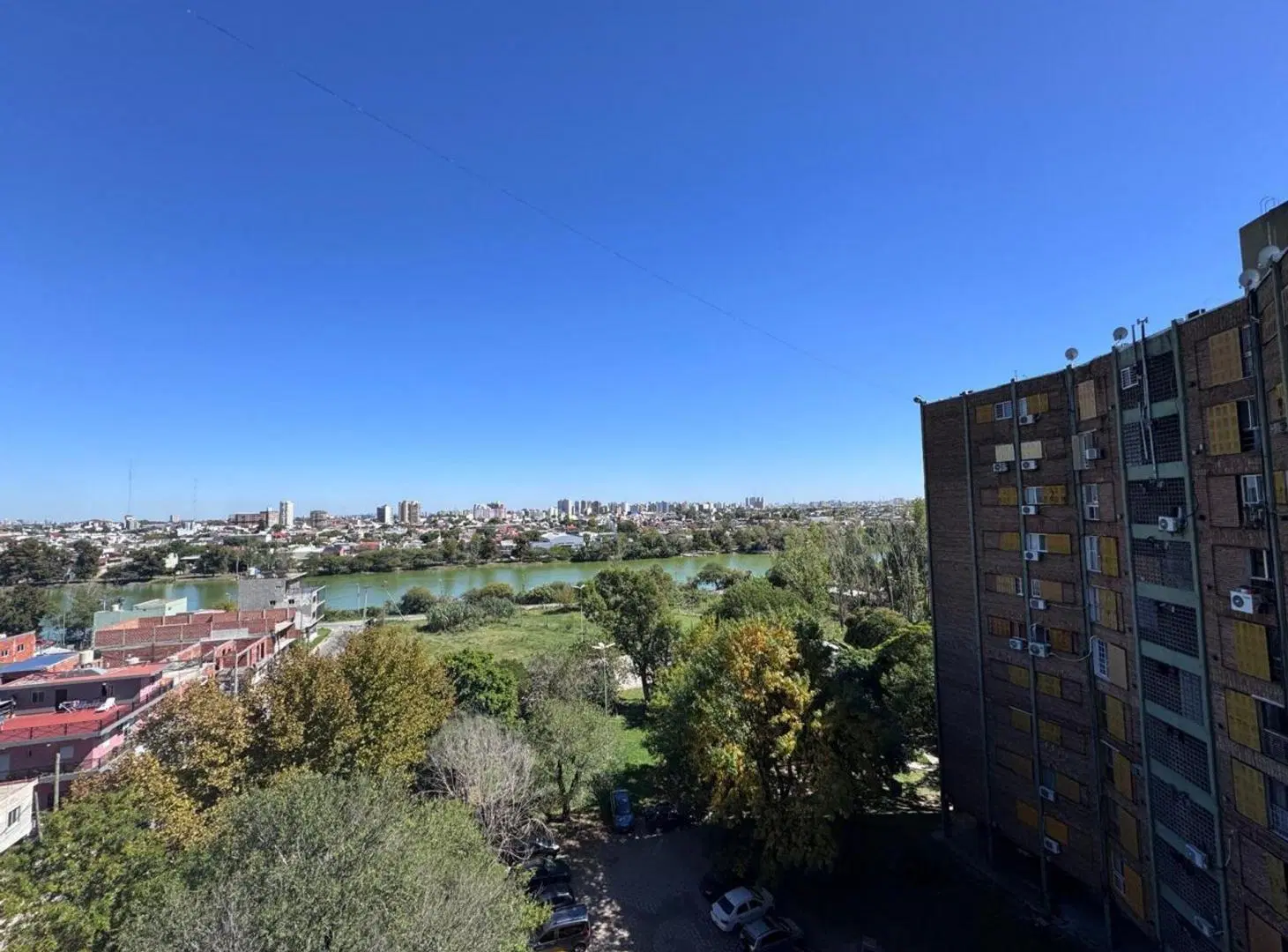 VENTA DEPARTAMENTO 4 AMB.  SARANDI APTO CREDITO 3