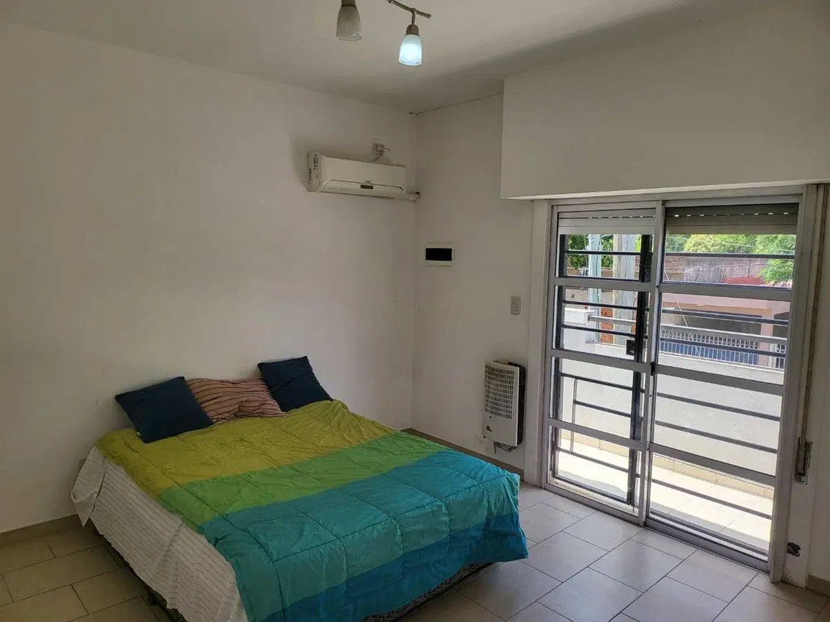 CASA 6 AMBIENTES VENTA LUIS GUILLON APTA CREDITO 8