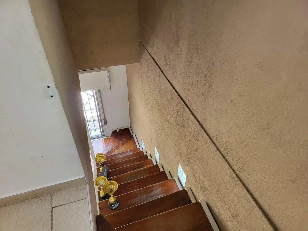 CASA 6 AMBIENTES VENTA LUIS GUILLON APTA CREDITO 5