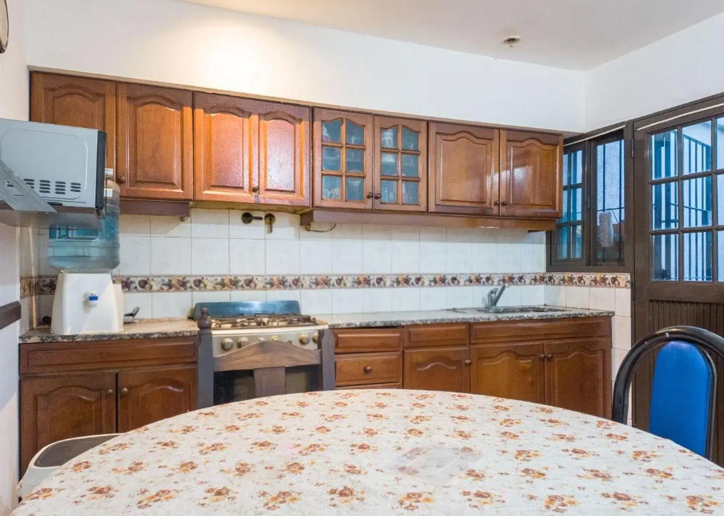 VENTA CASA 4 AMBIENTES C COCHERA, PATIO EN QUILMES 5