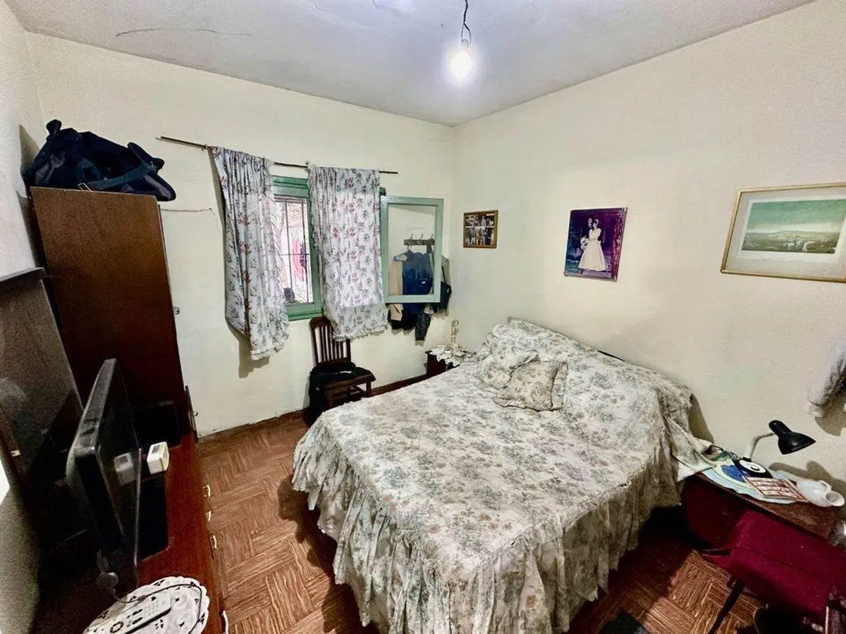 VENTA CASA 3 AMBIENTES QUILMES OESTE CON LOCAL 4