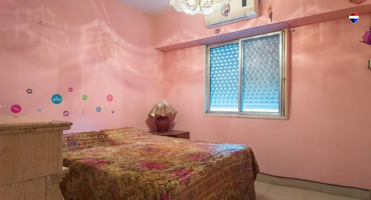 DEPTO 4 AMB EN VENTA EN SARANDI A MTS DE AV MITRE 8