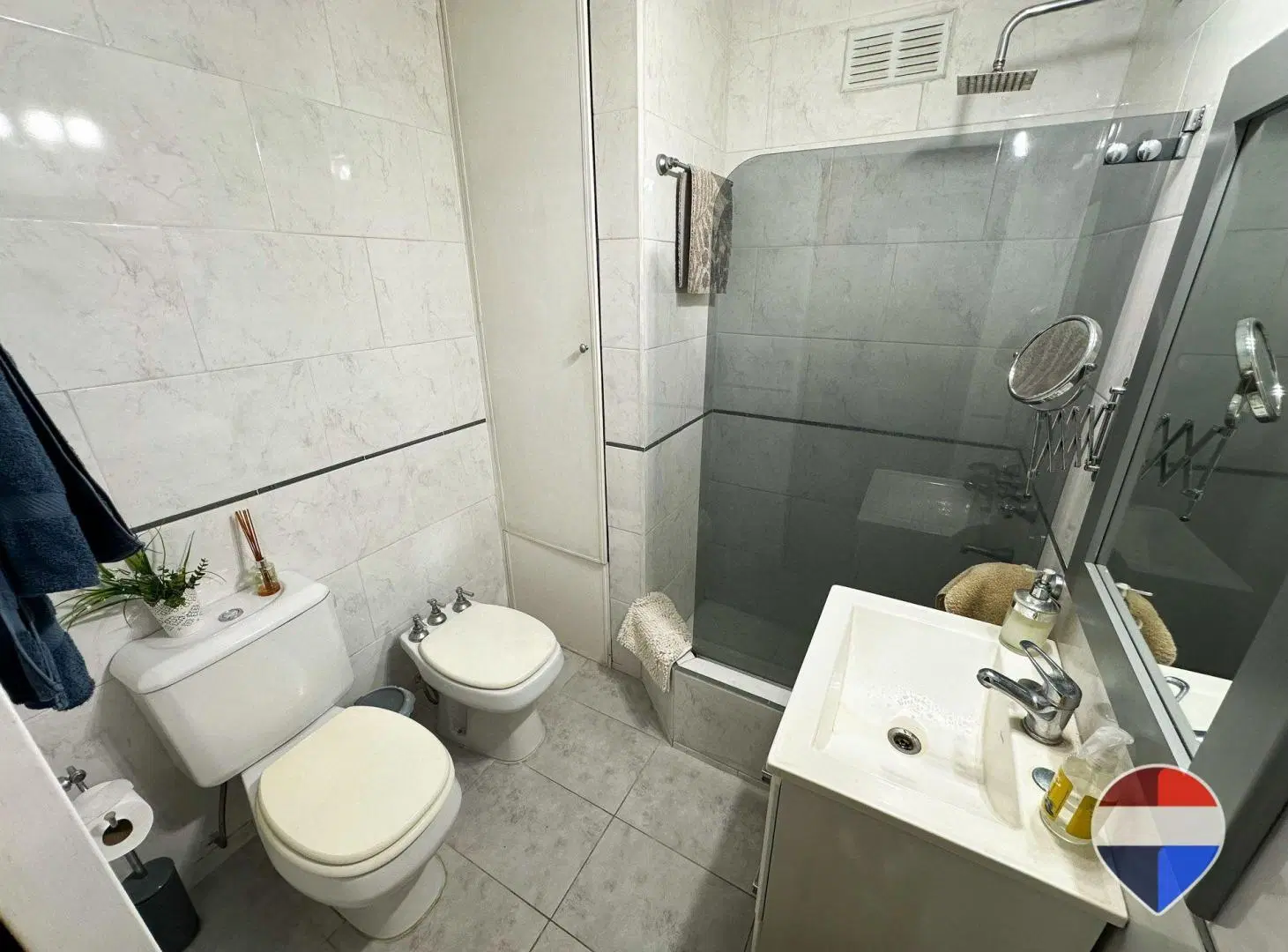 CASA 3 AMBIENTES EN VENTA EN GLEW APTA CREDITO 5