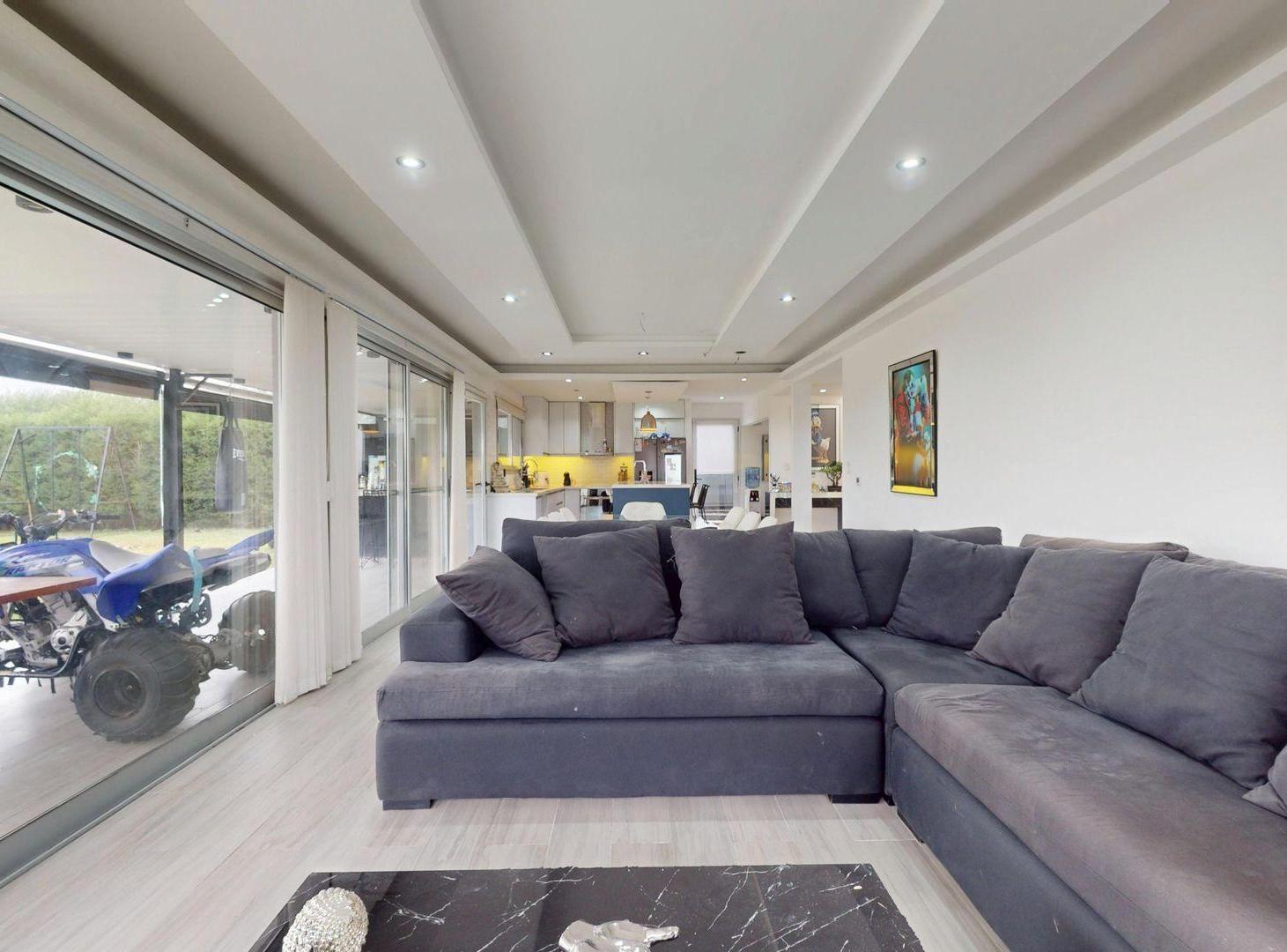 Foto de CASA EN VENTA EN BARRIO MAGALLANES – HUDSON, imagen 2