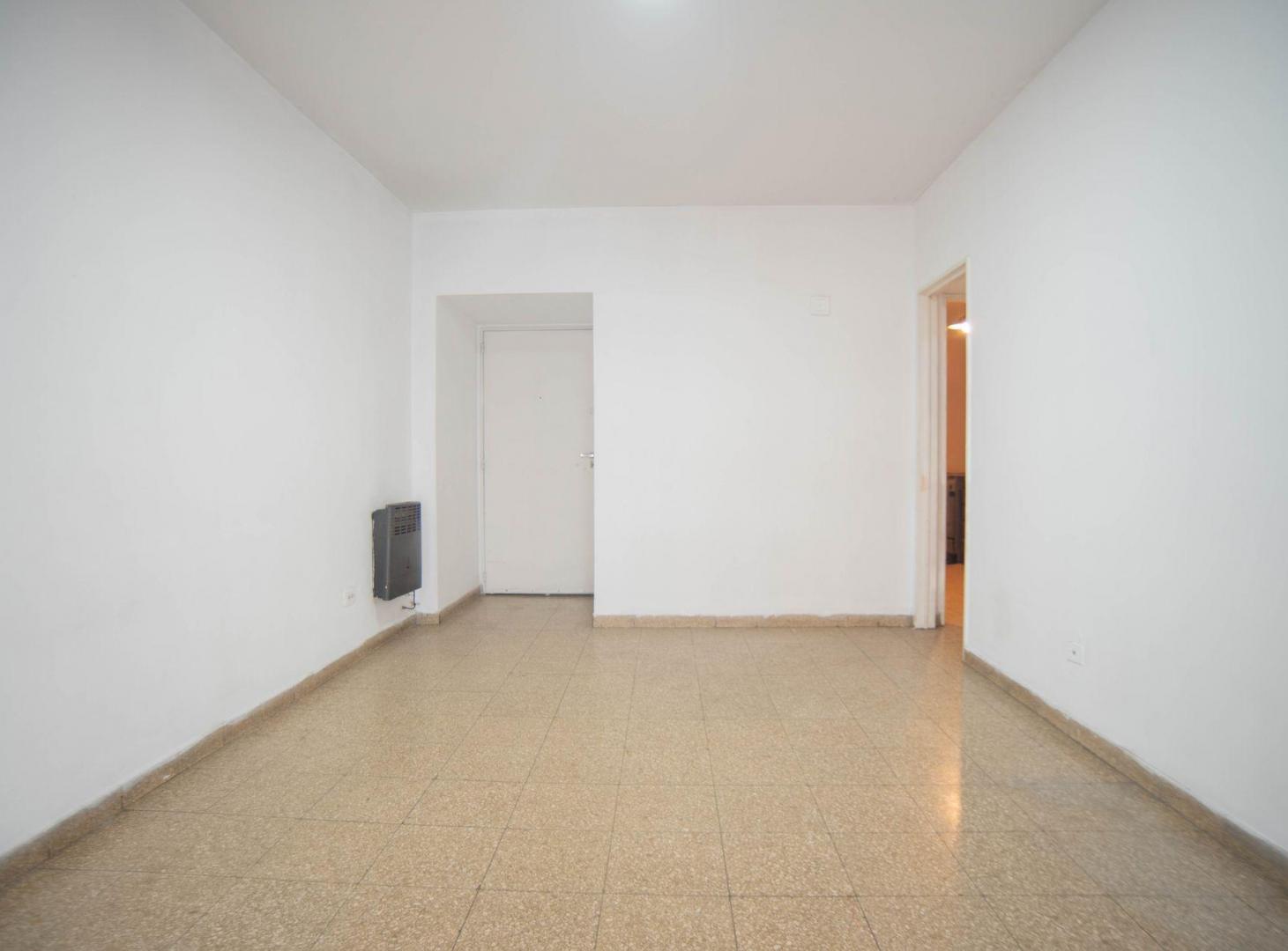 Foto de VENTA DEPTO 3 AMB EN AVELLANEDA CENTRO C/BALCÓN, imagen 3