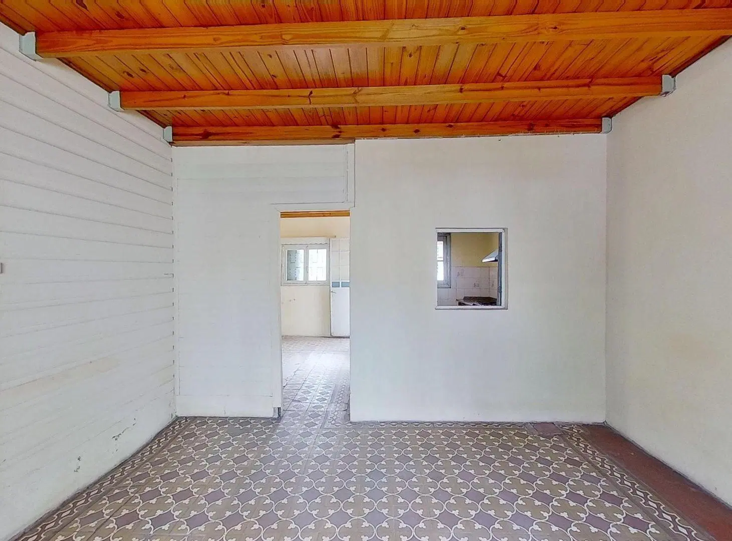 CASA 4 AMBIENTES EN VENTA EN VALENTIN ALSINA PATIO 4