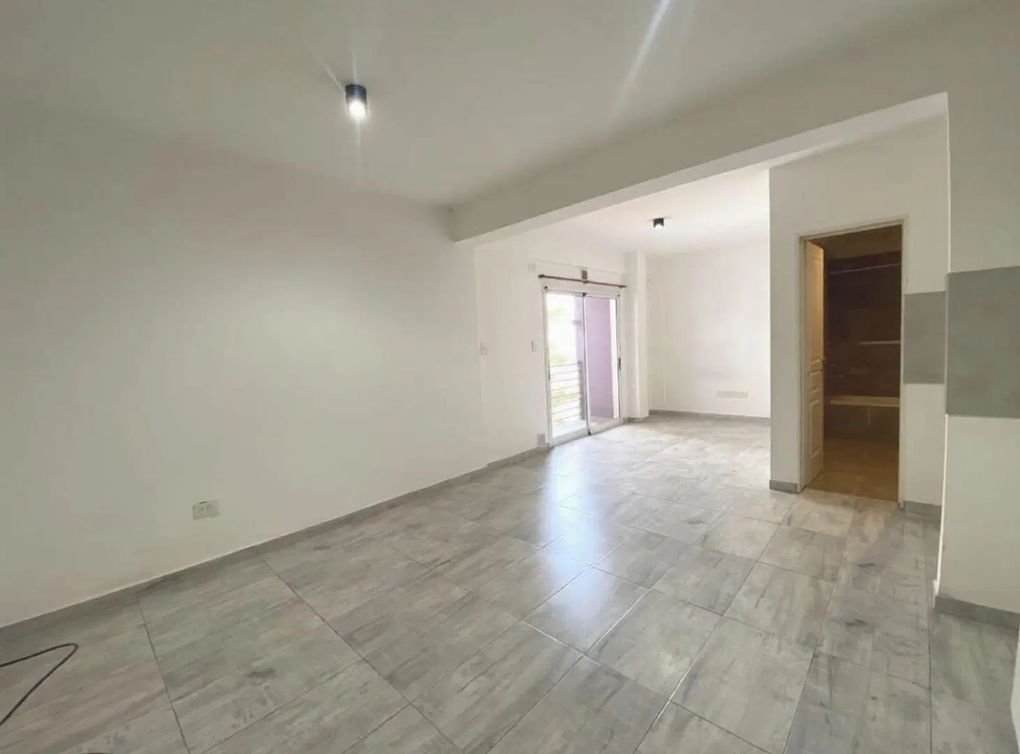 VENTA DEPTO AVELLANEDA 8