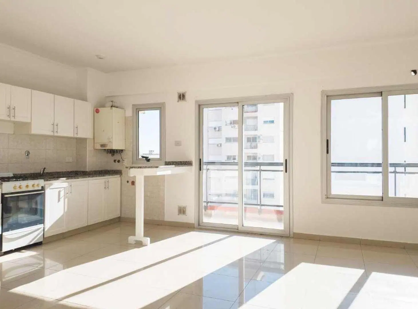 VENTA DEPARTAMENTO 2 AMB QUILMES CENTRO COCHERA 3