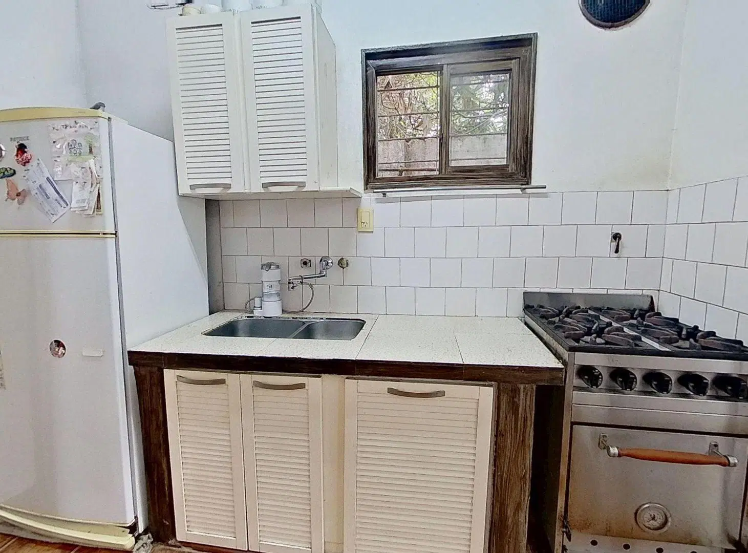 PH  3 AMBIENTES EN VENTA EN BERNAL CON PATIO 5