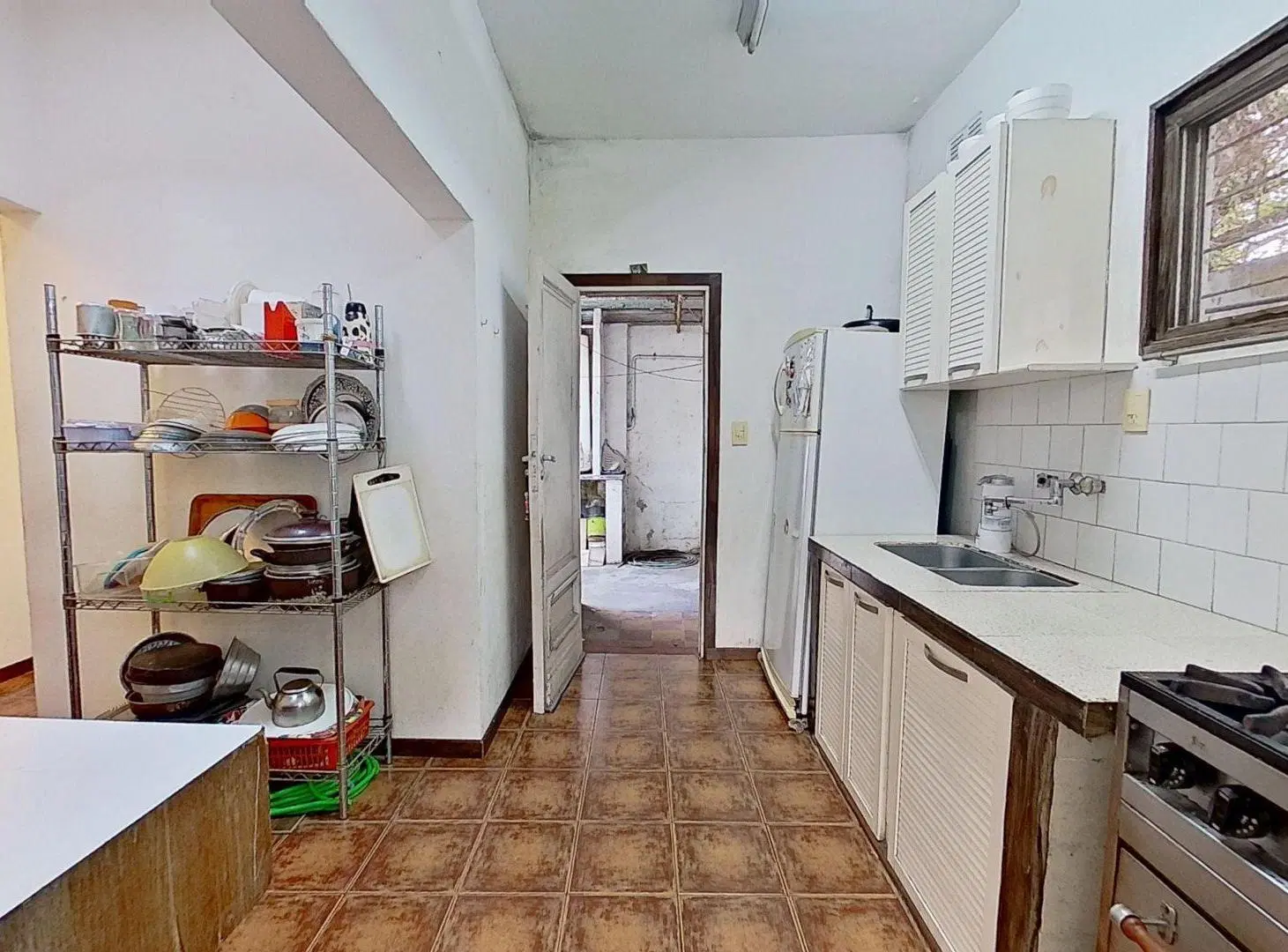 PH  3 AMBIENTES EN VENTA EN BERNAL CON PATIO 4