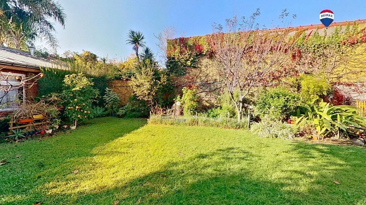 CASA 5 AMB VENTA QUILMES OESTE CON QUINCHO Y COCH 3