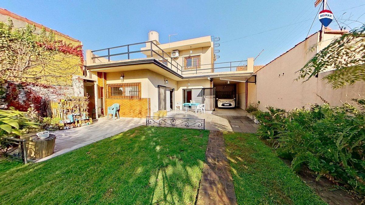 Foto de CASA 5 AMB VENTA QUILMES OESTE CON QUINCHO Y COCH, imagen 1