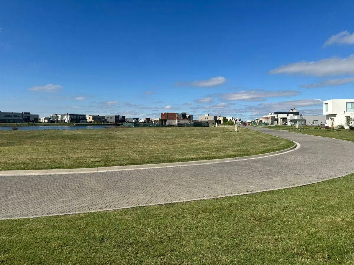 VENTA LOTE FINANCIADO SEBASTIAN GABOTO BERAZATEGUI 5