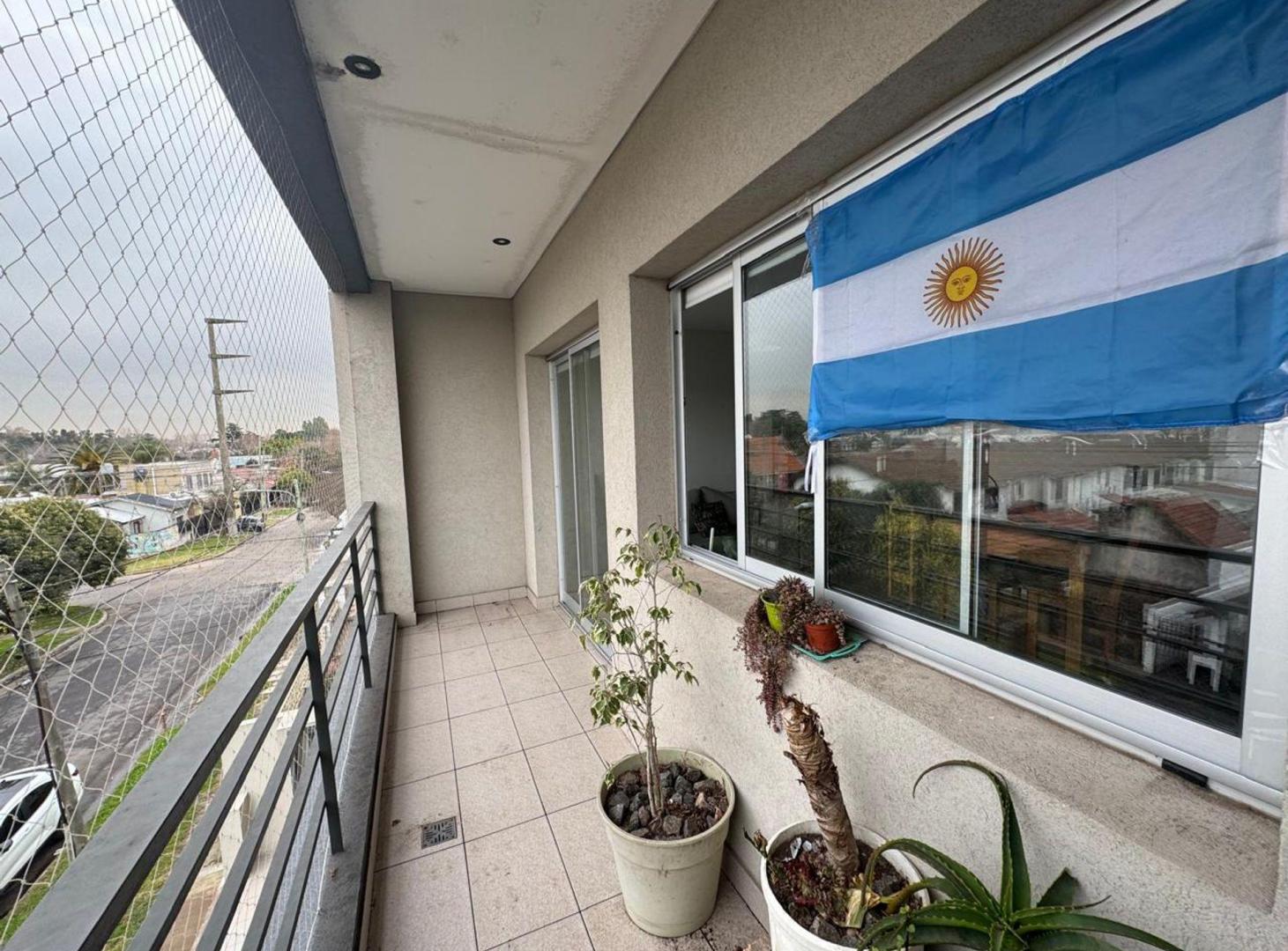 Foto de DPTO 3 AMB EN VENTA CON BALCON , BERAZATEGUI, imagen 3