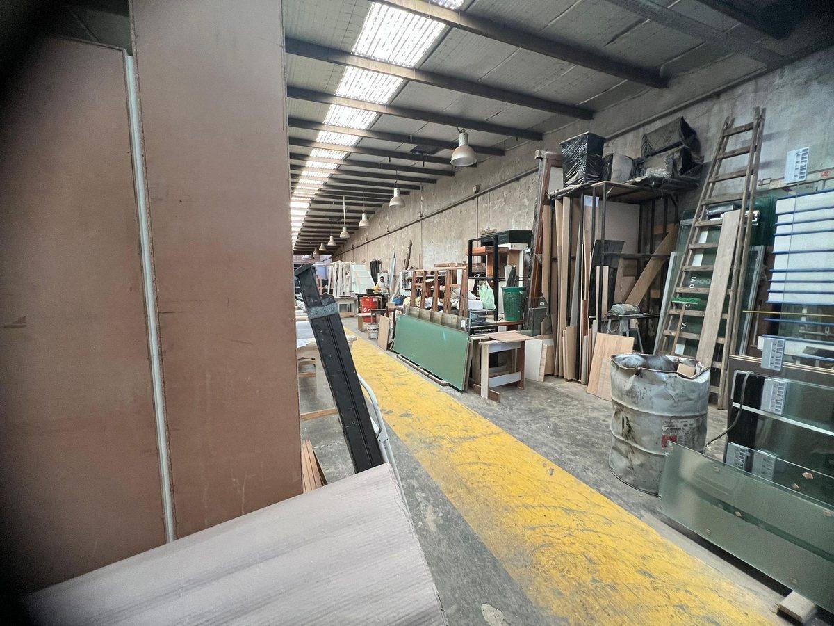 Foto de GALPON EN VENTA CON OFICINAS EN AVELLANEDA, imagen 4