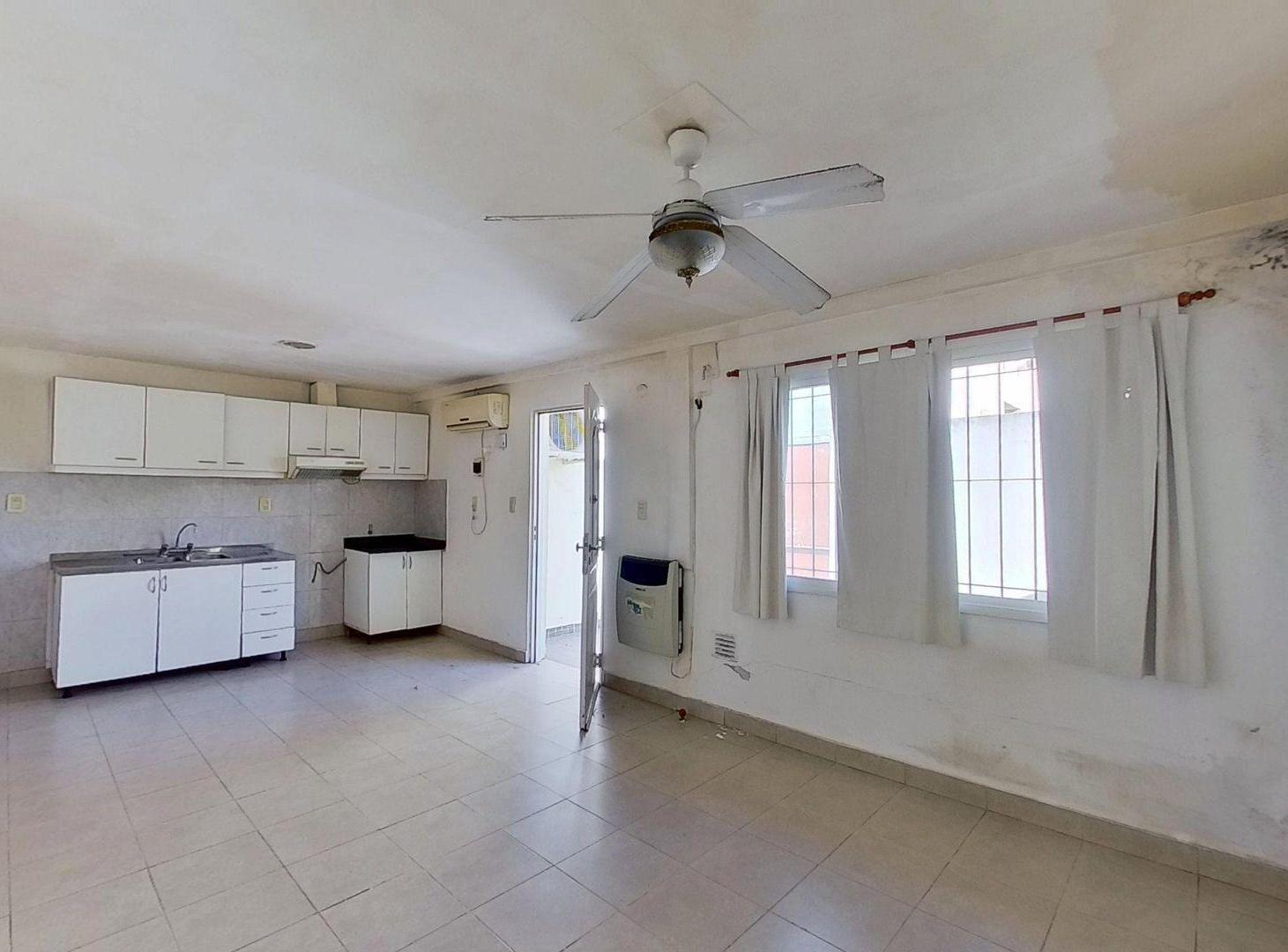 Foto de VENTA DE DEPTOS EN BLOCK CON GALPON, imagen 4