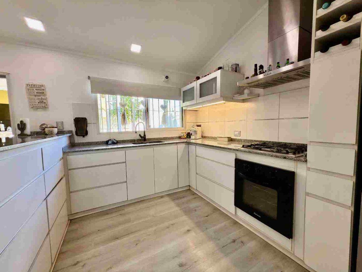 Foto de CASA VENTA 6AMB LLAVALLOL, imagen 2