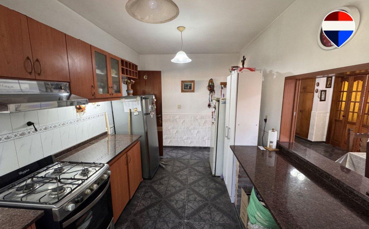 Foto de VENTA CASA CHALET EN 2 PLANTAS CON JARDIN-COCHERA, imagen 2