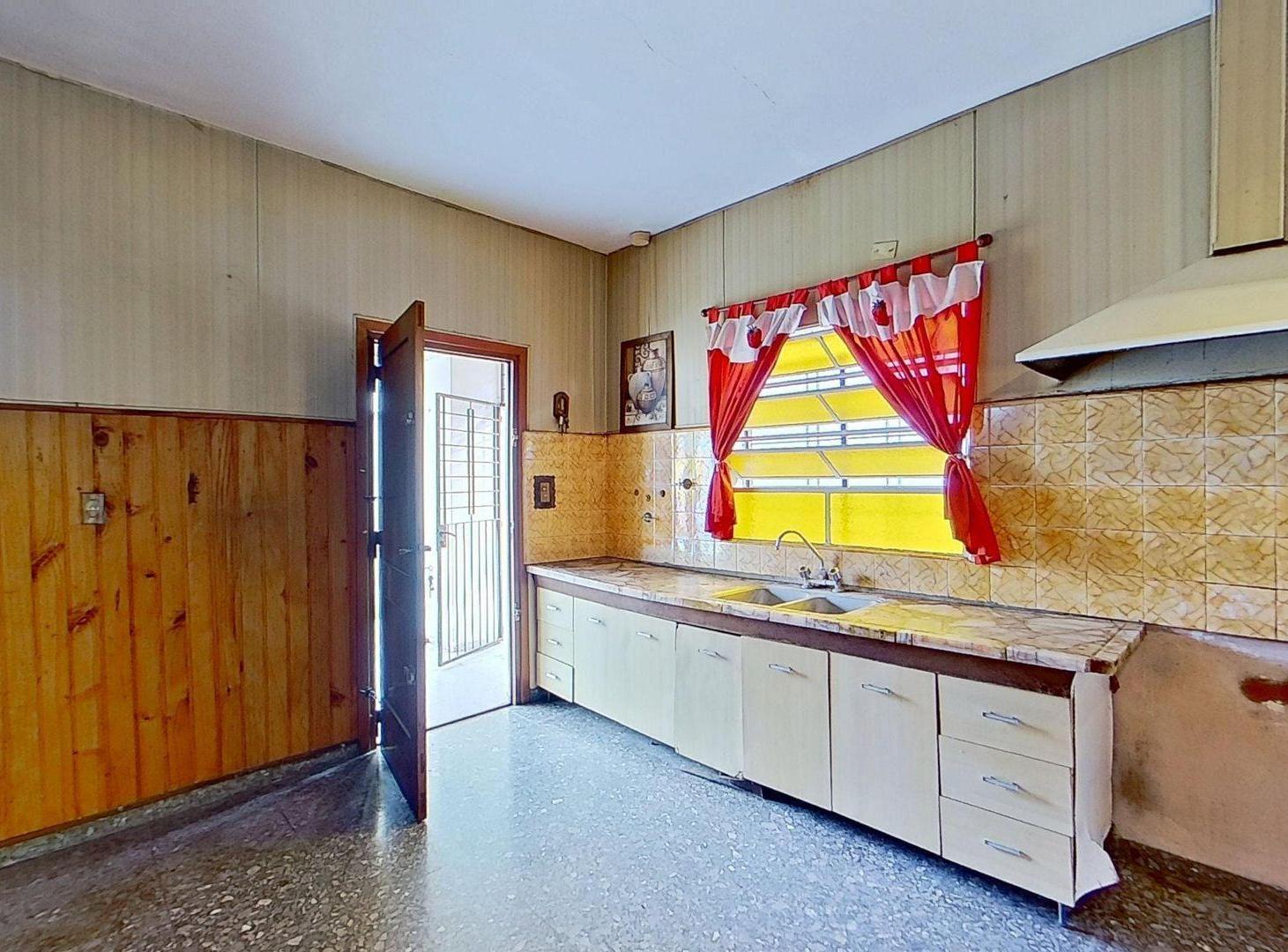 Foto de VENTA CASA 3 AMB DOBLE COCHERA PATIO, imagen 4