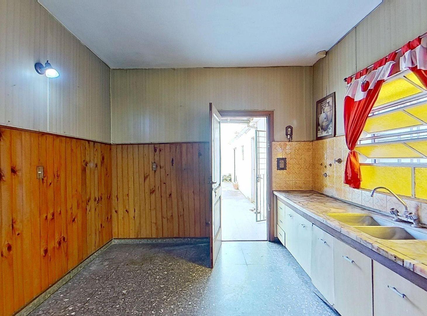 Foto de VENTA CASA 3 AMB DOBLE COCHERA PATIO, imagen 3
