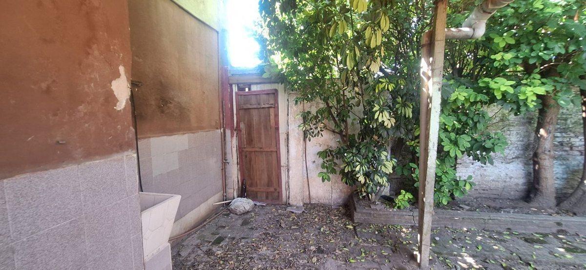 Foto de CASA 3 AMB, VENTA A REFACCIONAR CON PATIO, QUILMES, imagen 5