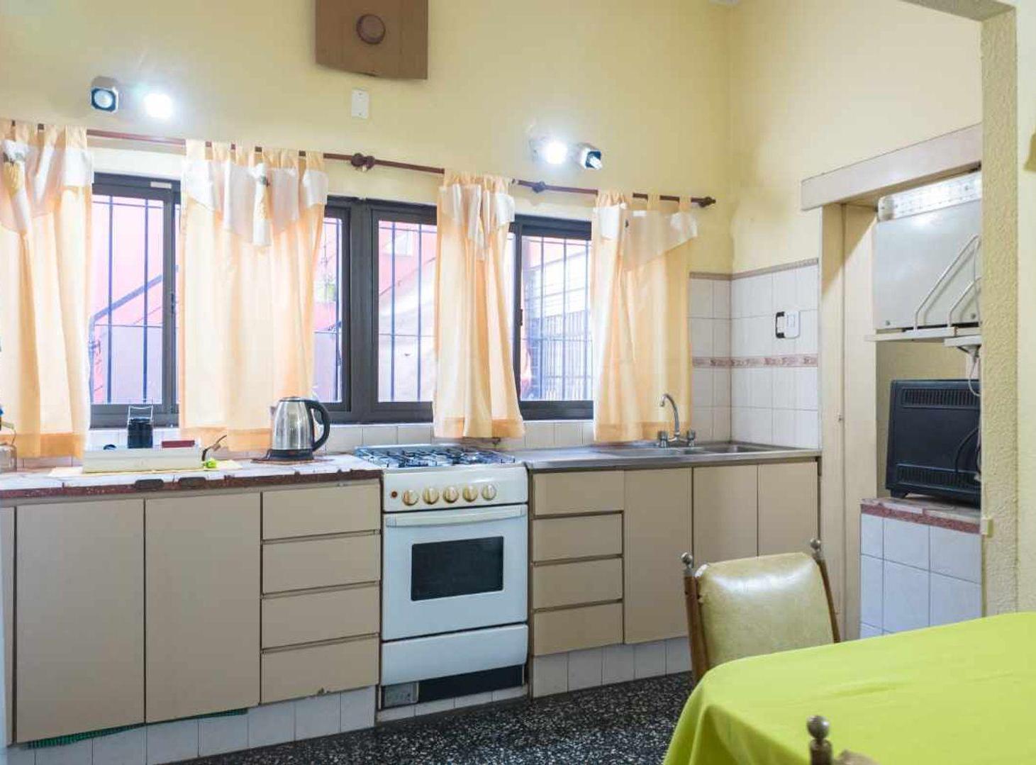 Foto de VENTA CASA 3 AMBIENTES PATIO LANUS ESTE, imagen 3