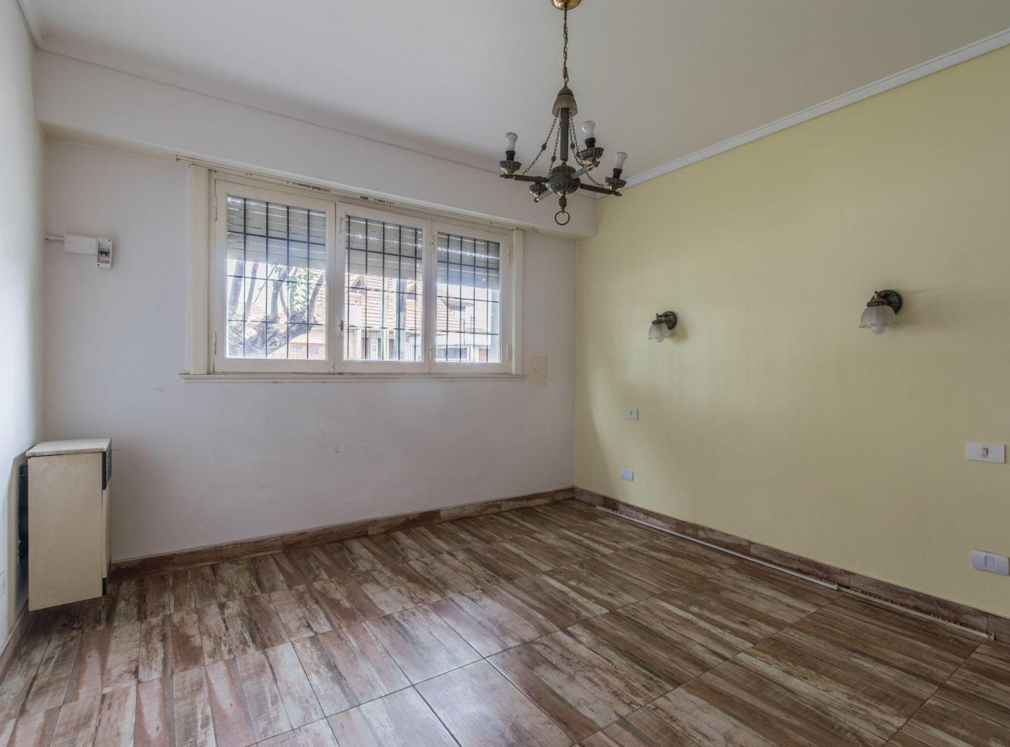 Foto de VENTA CASA 3 AMBIENTES BERNAL OESTE, imagen 4