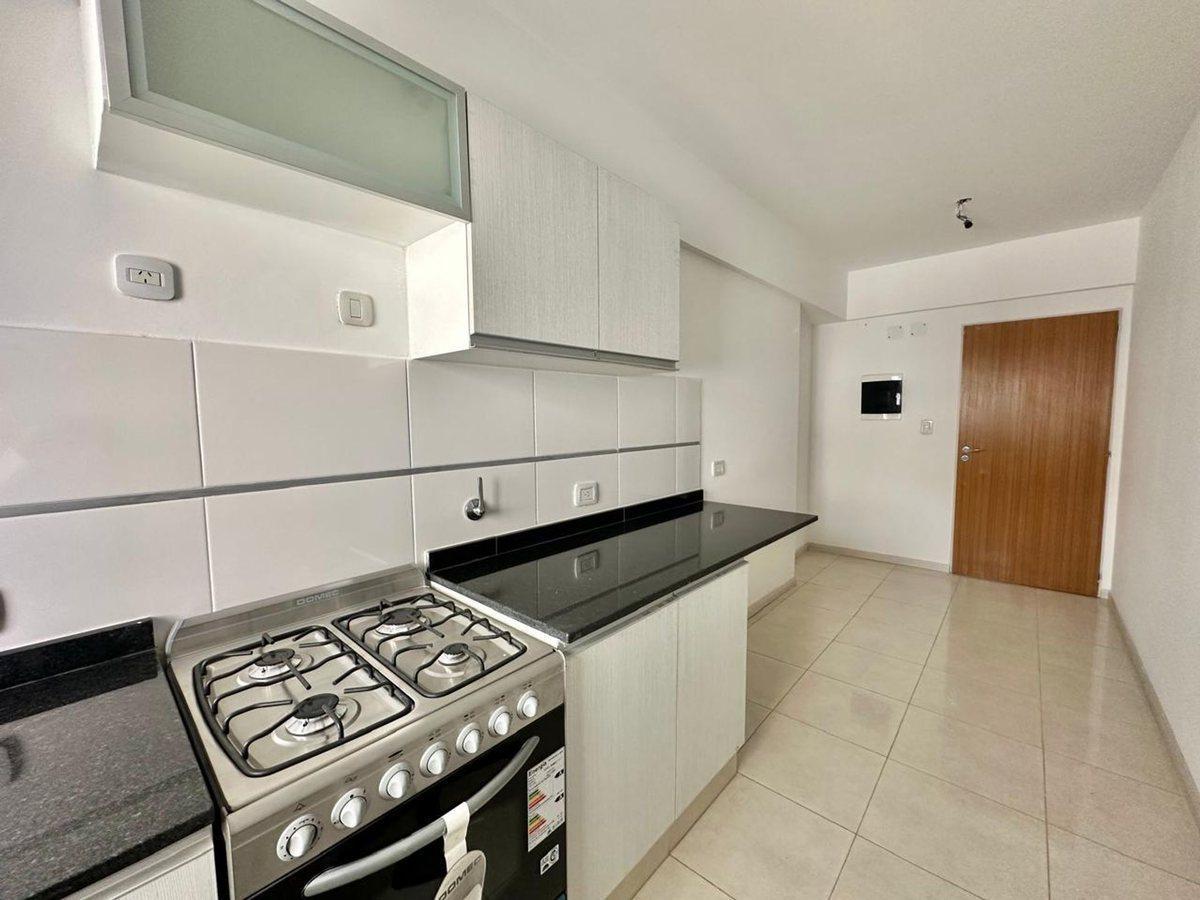 Foto de VENTA DEPTO 3 AMB EN VILLA LURO CON BALCON, imagen 4