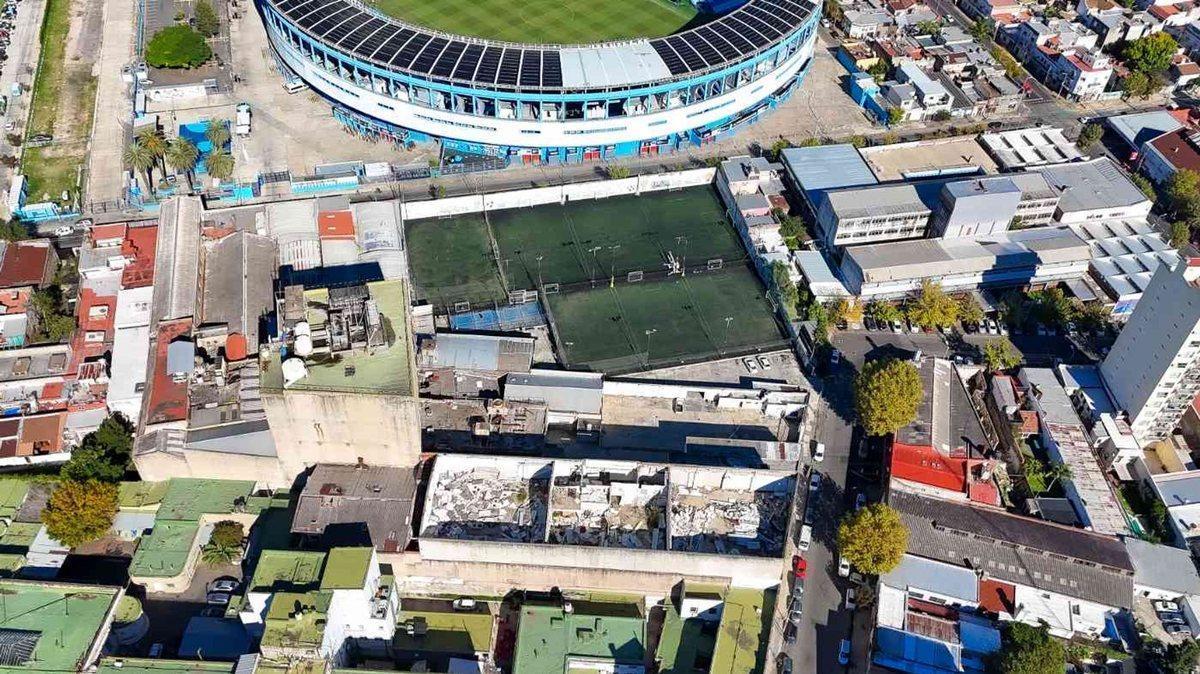 Foto de VENTA LOTE 10.300 M2 AVELLANEDA, imagen 5