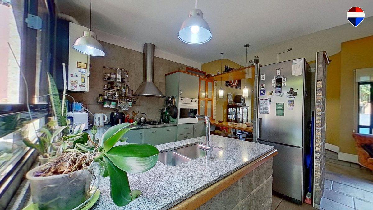 Foto de VENTA CASA 5 AMB EN QUINTA GALLI AVELLANEDA, imagen 3